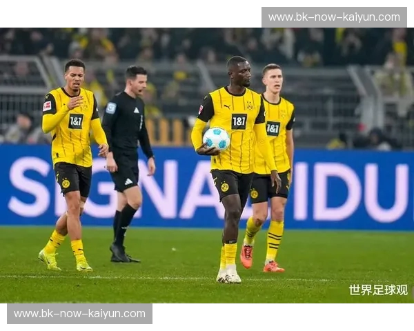 德甲巅峰对决：多特蒙德的金色风暴与奥格斯堡的铁血防线